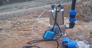 Установка дренажного насоса в Сыктывкаре - услуги от СантехДомСкт, расценки от 3072 рублей